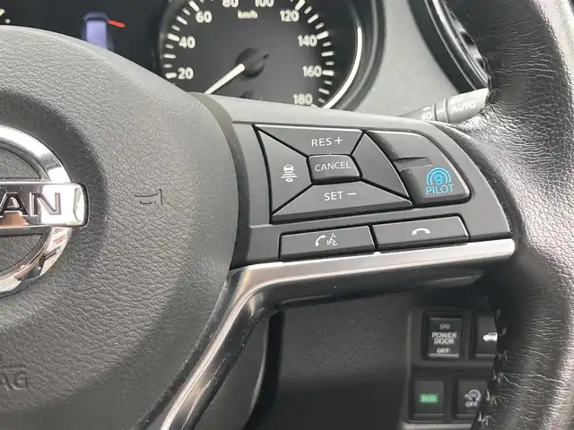 日産 エクストレイル 20X エクストリーマーX 長崎県 2018(平30)年 3.4万km ダイヤモンドブラック プロパイロット/・衝突被害軽減ブレーキ/・レーダークルーズコントロール/フリップダウンモニター/ディーラーOP・SDナビ【MM518D-L】/(Bluetooth接続/フルセグTV/DVD再生)/全方位カメラ・バックカメラ/デジタルインナーミラー/シートヒーター/パワーバックドア/ETC/電子パーキング/オートホールド機能/ダウンヒルアシストコントロール/横すべり防止装置/アイドリングストップ/LEDオートヘッドライト/革巻きステアリング/ステアリングスイッチ/ISOFIX