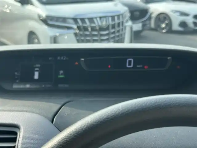 日産 セレナ X 愛知県 2016(平28)年 8.6万km アズライトブルー 純正ナビ/（FM/AM/CD/DVD/BR/BT)/フルセグTV/リヤフリップダウンモニター/アラウンドビューモニター/ビルトインETC/クルーズコントロール/プッシュスタート/アイドリングストップ/両側パワースライドドア/LEDヘッドライト/ドアバイザー/フロアマット/スマートキー/スペアキー/保証書・取説