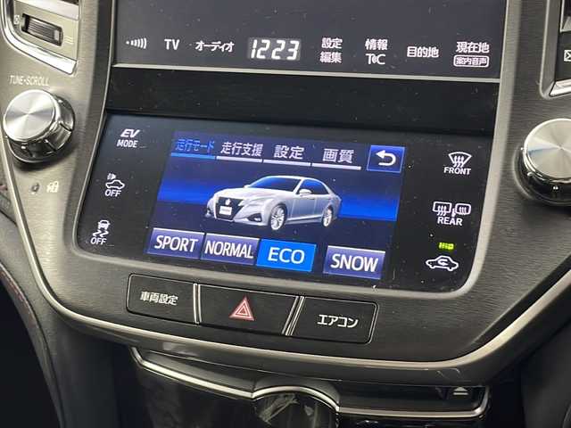 トヨタ クラウン ハイブリッド アスリートS 愛知県 2016(平28)年 7.8万km ホワイトパールクリスタルシャイン 禁煙車/純正8インチナビ/（CD/DVD/Blu-ray/フルセグTV/Bluetooth)/バックカメラ/追従式クルーズコントロール/前後コーナーセンサー/ETC/パワーシート/スマートキー/スペアキー有/プッシュスタート/純正フロアマット/純正17インチアルミホイール/LEDヘッドライト/フロントフォグライト/アイドリングストップ/横滑り防止装置