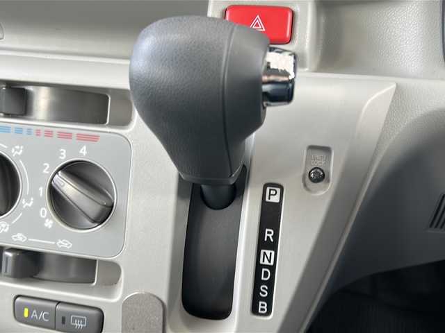 ダイハツ ミラ イース X リミテッド SAⅢ 東京都 2021(令3)年 1.3万km ブライトシルバーメタリック HDDナビゲーション（Bluetooth接続、フルセグテレビ）/ETC/前後ドライブレコーダー/純正フロアマット/ABS/横滑り防止機能/コーナーセンサー/LEDヘッドライト/衝突被害軽減システム/アイドリングストップ/アンサーバック機能