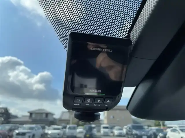 トヨタ プリウス A 熊本県 2017(平29)年 6.2万km サーモテクトライムグリーン 純正ＳＤナビＤＴＶ/BT/CD/DVD/USB/SD/AM/FM/・フルセグTV/Bカメラ/トヨタセーフティーセンス/・プリクラッシュセーフティー/・レーンキープアシスト/・クリアランスソナー/・ブラインドスポットモニター/・パーキングアシスト/・ふらつき検知機能/前方ドラレコ/ビルトインETC/モデリスタAW/革巻きステアリング/・ステアリングリモコン/電動格納ミラー/・ミラーウィンカー/プッシュスタート/・スマートキー/・スペアキー×１/純正ドアバイザー/純正フロアマット/取説/保証書