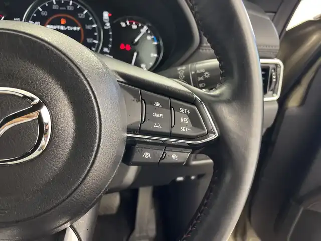 マツダ ＣＸ－５ XD スポーツアピアランス 鹿児島県 2022(令4)年 3.9万km ジルコンサンドメタリック ワンオーナー/純正メーカーナビ/（AM/FM/Bluetooth）/全周囲カメラ/BOSEサウンドシステム/フリップダウンモニター/ヘッドアップディスプレイ/ブラインドスポットモニター/レーダークルーズコントロール/レーンキープアシスト/パワーシート/シートヒーター/アダプティブLEDヘッドライト/クリアランスソナー/スマートキー/取扱説明書/保証書