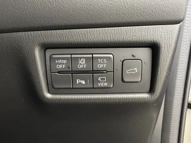 マツダ ＣＸ－５ XD スポーツアピアランス 鹿児島県 2022(令4)年 3.9万km ジルコンサンドメタリック ワンオーナー/純正メーカーナビ/（AM/FM/Bluetooth）/全周囲カメラ/BOSEサウンドシステム/フリップダウンモニター/ヘッドアップディスプレイ/ブラインドスポットモニター/レーダークルーズコントロール/レーンキープアシスト/パワーシート/シートヒーター/アダプティブLEDヘッドライト/クリアランスソナー/スマートキー/取扱説明書/保証書
