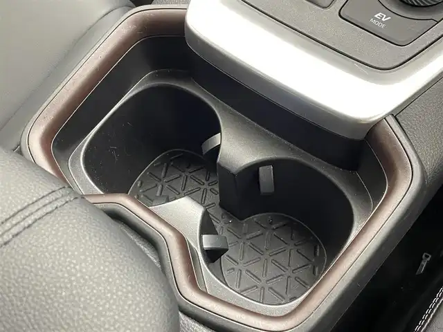 トヨタ ＲＡＶ４ ハイブリッドG 茨城県 2020(令2)年 0.1万km ホワイトパールクリスタルシャイン ディスプレイオーディオ/ドラレコ/追従クルーズコントロール/ETC/BSM/100V電源（1500W）/デジタルインナーミラー/ハンドルヒーター/メモリシート/LEDヘッドライト/純正18インチアルミホイール/コーナーセンサー/衝突軽減ブレーキ/横滑り防止装置