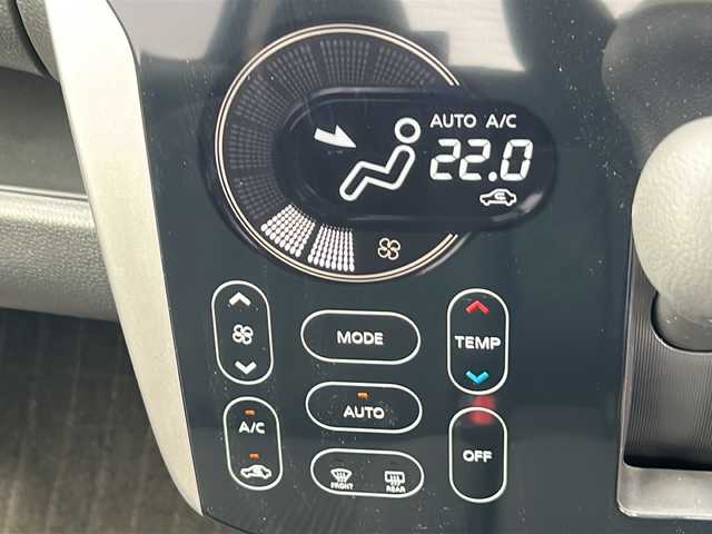 日産 デイズ ハイウェイスターX 茨城県 2017(平29)年 1.3万km オーシャンブルーP 純正SDナビ[MM317D-W]/（CD・DVD・BT・フルセグTV）/CDユニット[HS-C5982A]/衝突被害軽減システム/スマートキー/エンジンスタートボタン/アイドリングストップ/純正14インチアルミホイール/純正キセノンヘッドライト/オートライト/ハイビーム/フルフラットシート/アレンジシート/電動格納ミラー/フロントフォグランプ/ABS/横滑り防止機能