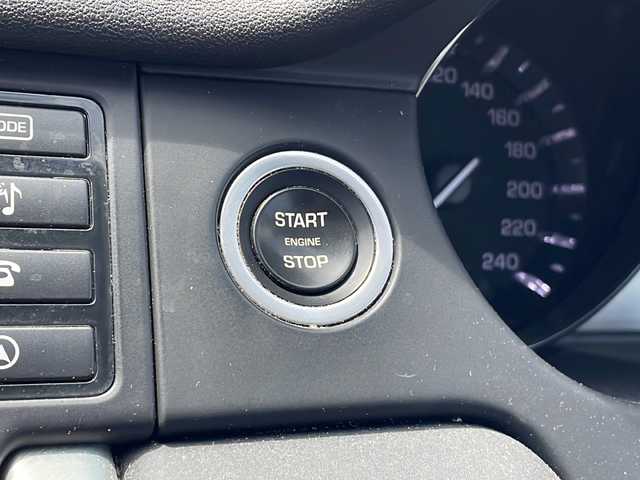 ランドローバー ランドローバー ディスカバリースポーツ　HSE 新潟県 2015(平27)年 14.3万km 緑 4WD/純正メモリナビ/CD/DVD/BT/全方位カメラ/ETC/レーンキープアシスト/ガラスルーフ/革シート/シートヒーター /パワーシート/パワーバックドア/パドルシフト/コーナーセンサー/スマートキー/プッシュスタート/キセノンヘッドライト/オートライト/フォグランプ/純正19インチアルミホイール