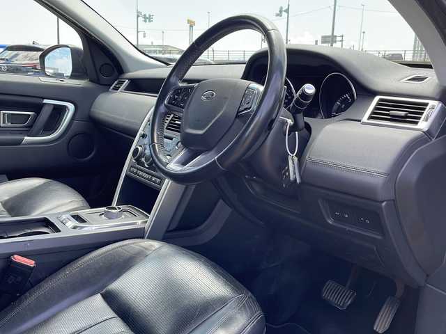 ランドローバー ランドローバー ディスカバリースポーツ　HSE 新潟県 2015(平27)年 14.3万km 緑 4WD/純正メモリナビ/CD/DVD/BT/全方位カメラ/ETC/レーンキープアシスト/ガラスルーフ/革シート/シートヒーター /パワーシート/パワーバックドア/パドルシフト/コーナーセンサー/スマートキー/プッシュスタート/キセノンヘッドライト/オートライト/フォグランプ/純正19インチアルミホイール