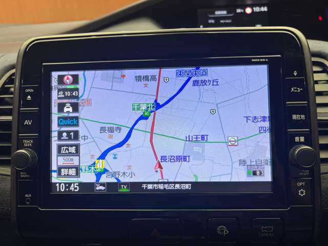 日産 セレナ ニスモ 千葉県 2019(令1)年 3.7万km ブリリアントシルバー/ダイヤモンドブラック 2トーン エンジンスタートボタン/パワーウィンドウ/パワーステアリング/全周囲カメラ/Bluetooth/ETC/後席用モニター/DVD再生機能有/WAC/オートライト/純正マット/純正ホイール