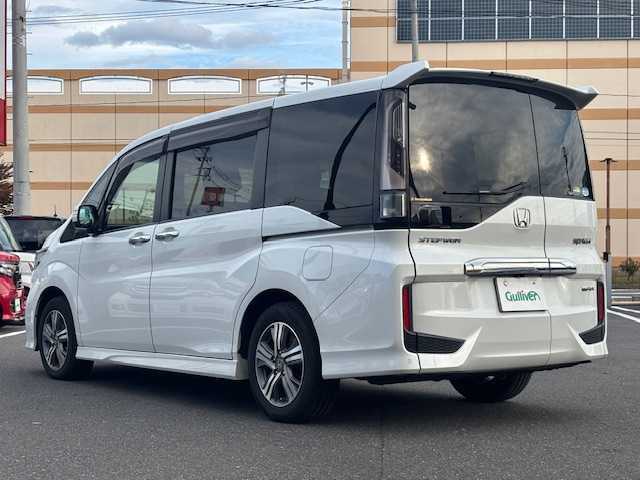 ホンダ ステップワゴン スパーダ eHEV G ホンダS 宮城県 2020(令2)年 14.4万km パール 登録時走行距離１４４０５１ｋｍ/プッシュスタート/パワーステアリング/パワーウインドウ/スマートキー/AAC/クルーズコントロール/Bluetooth接続/後席フリップダウンモニター/USB入力端子/ETC2.0/純正ワンセグナビ/３列目シート/ドライブレコーダー前方/純正アルミホイール/両側パワースライドドア/ABS/レーンキープアシスト/横滑り防止装置/盗難防止装置/オートライト/コーナーセンサー前後/LEDヘッドライト/FM/AM/CD・DVD/iPad/USB/HDMI/エンジンスターター/純正フロアマット/電格ミラー