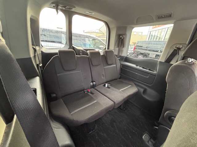 ホンダ ステップワゴン スパーダ eHEV G ホンダS 宮城県 2020(令2)年 14.4万km パール 登録時走行距離１４４０５１ｋｍ/プッシュスタート/パワーステアリング/パワーウインドウ/スマートキー/AAC/クルーズコントロール/Bluetooth接続/後席フリップダウンモニター/USB入力端子/ETC2.0/純正ワンセグナビ/３列目シート/ドライブレコーダー前方/純正アルミホイール/両側パワースライドドア/ABS/レーンキープアシスト/横滑り防止装置/盗難防止装置/オートライト/コーナーセンサー前後/LEDヘッドライト/FM/AM/CD・DVD/iPad/USB/HDMI/エンジンスターター/純正フロアマット/電格ミラー