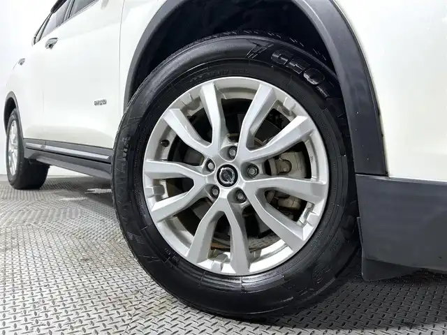 日産 エクストレイル ハイブリッド 20X 大阪府 2019(令1)年 4.6万km ブリリアントホワイトパール 純正ナビ　アラウンドビューモニター　Bluetooth　フルセグTV DVD再生　エマージェンシーブレーキー 電動リアゲート　デジタルインナーミラー　ドライブレコーダー　カプロンシート　オートライト　LEDヘッドライト　助手席スライドアップシート インテリジェントキー