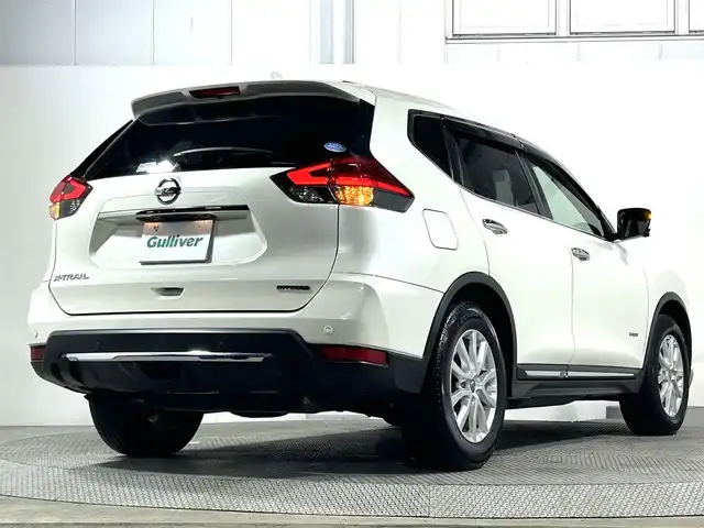 日産 エクストレイル ハイブリッド 20X 大阪府 2019(令1)年 4.6万km ブリリアントホワイトパール 純正ナビ　アラウンドビューモニター　Bluetooth　フルセグTV DVD再生　エマージェンシーブレーキー 電動リアゲート　デジタルインナーミラー　ドライブレコーダー　カプロンシート　オートライト　LEDヘッドライト　助手席スライドアップシート インテリジェントキー