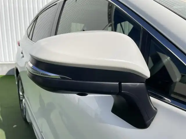 トヨタ ハリアー Z レザーパッケージ 香川県 2021(令3)年 4.9万km ホワイトパールクリスタルシャイン トヨタセーフティーセンス/・プリクラッシュ/・レーントレーシングアシスト/調光パノラマルーフ/モデリスタエアロ/純正12.3型ナビ/パノラミックビューモニター/JBLサウンド/レザーシート/シートヒーター/ベンチレーション/パワーシート/革巻きステアリング/ステアリングヒーター/ステアリングリモコン/レーダークルーズコントロール/LEDヘッドライト/LEDフォグライト/パワーバックドア/デジタルインナーミラー/BSM/HUD/スマートキー/プッシュスタート