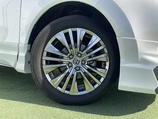 トヨタ ハリアー Z レザーパッケージ 香川県 2021(令3)年 4.9万km ホワイトパールクリスタルシャイン トヨタセーフティーセンス/・プリクラッシュ/・レーントレーシングアシスト/調光パノラマルーフ/モデリスタエアロ/純正12.3型ナビ/パノラミックビューモニター/JBLサウンド/レザーシート/シートヒーター/ベンチレーション/パワーシート/革巻きステアリング/ステアリングヒーター/ステアリングリモコン/レーダークルーズコントロール/LEDヘッドライト/LEDフォグライト/パワーバックドア/デジタルインナーミラー/BSM/HUD/スマートキー/プッシュスタート