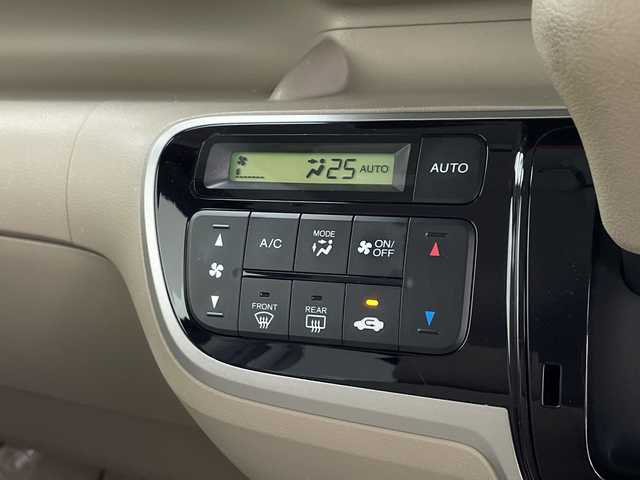 ホンダ Ｎ ＢＯＸ G Lパッケージ 鹿児島県 2012(平24)年 7.3万km プレミアムディープロッソパール 純正ナビ　/バックカメラ　/両側パワースライドドア　/ステアリングスイッチ　/ドアバイザー　/スマートキー　/プッシュスタートボタン　/ＥＣＯＮ　/純正フロアマット　/ベンチシート　/チップアップシート　/取扱説明書