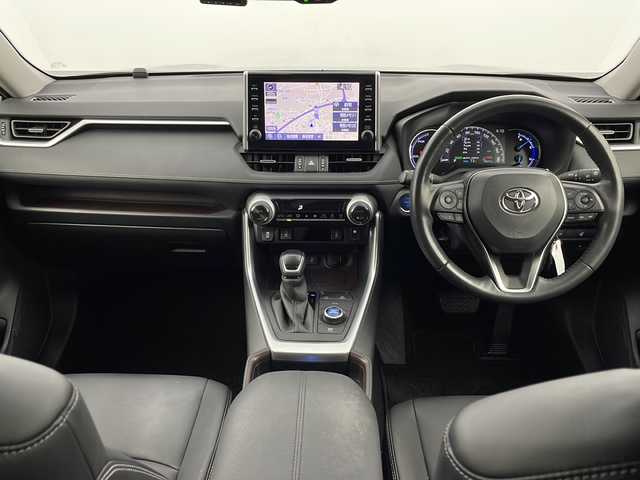 トヨタ ＲＡＶ４ ハイブリットG 新潟県 2020(令2)年 5万km シルバーメタリック 4WD/トヨタセーフティーセンス/純正ナビ/　　フルセグ/BT/Miracast/AM/FM/バックカメラ/パワーバックドア/レーダークルーズコントロール/LEDオートライト/オートマチックハイビーム/レザーシート/パワーシート/メモリーシート/シートヒーター/純正18インチアルミホイール/ステアリングスイッチ/USBポート/ルーフレール/スマートキー/ビルトインETC2.0