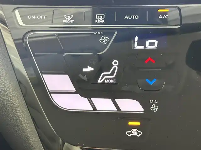 日産 デイズ X 佐賀県 2022(令4)年 1.6万km ブリリアントホワイトパール 純正9型ナビ/（ＡＭ/ＦＭ/CD/DVD/Bluetooth/フルセグTV）/全周囲カメラ/衝突被害軽減システム/コーナーセンサー/LEDヘッドライト/オートエアコン/盗難防止装置/横滑り防止装置/オートライト/オートマチックハイビーム/スマートキー/プッシュスタート/純正フロアマット/純正14インチアルミホイール/ステアリングスイッチ/アイドリングストップ