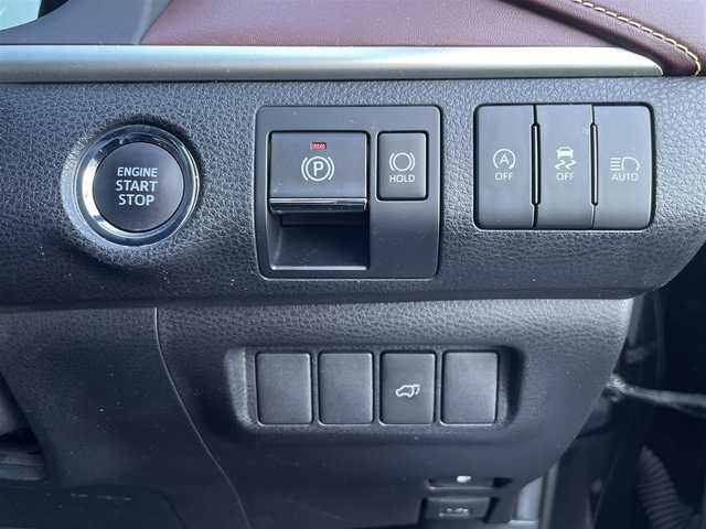 トヨタ ハリアー プレミアム 群馬県 2017(平29)年 4.8万km スパークリングブラックパールクリスタルシャイン 純正SDナビ（AM/FM/Bluetooth/CD/DVD/TV）/フルセグTV/バックカメラ/ETC/ステアリングスイッチ/革巻きステアリング/電動格納ミラー/プッシュスタート/パワーバックドア/フォグライト/純正フロアマット/純正18インチAW/レーンキープアシスト/衝突被害軽減ブレーキ/横滑り防止装置/オートライト/オートハイビーム/アイドリングストップ/クルーズコントロール/ワンオーナー/保証書/取扱説明書/記録簿