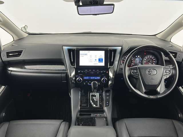 トヨタ アルファード S Cパッケージ 熊本県 2023(令5)年 1.4万km ホワイトパールクリスタルシャイン 両側パワースライドドア/バックカメラ/ETC2.0/モデリスタエアロ/サンルーフ/純正ディスプレイオーディオ/（FM/AM/BT)/LEDヘッドライト/純正18インチアルミホイール/エアーシート(運転席＋助手席)/シートヒーター(運転席＋助手席)/パワーシート(運転席＋助手席)/デジタルインナーミラー/ステアリングヒーター/オートハイビーム/トヨタセーフティーセンス/クリアランスソナー/レーントレーシングアシスト/パーキングサポートブレーキ/プリクラッシュセーフティー/ブラインドスポットモニター/リアクロストラフィックアラート/ロードサインアシスト/レーダークルーズコントロール/ビルトインETC/100ボルト充電/シガーソケット/USB入力端子