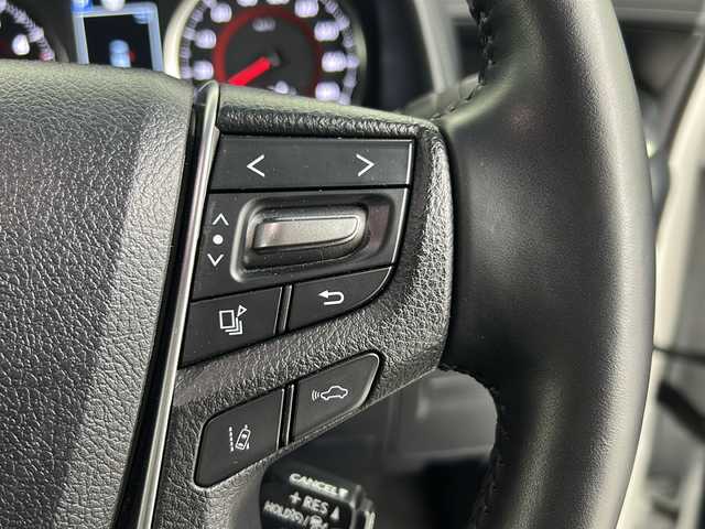 トヨタ アルファード S Cパッケージ 熊本県 2023(令5)年 1.4万km ホワイトパールクリスタルシャイン 両側パワースライドドア/バックカメラ/ETC2.0/モデリスタエアロ/サンルーフ/純正ディスプレイオーディオ/（FM/AM/BT)/LEDヘッドライト/純正18インチアルミホイール/エアーシート(運転席＋助手席)/シートヒーター(運転席＋助手席)/パワーシート(運転席＋助手席)/デジタルインナーミラー/ステアリングヒーター/オートハイビーム/トヨタセーフティーセンス/クリアランスソナー/レーントレーシングアシスト/パーキングサポートブレーキ/プリクラッシュセーフティー/ブラインドスポットモニター/リアクロストラフィックアラート/ロードサインアシスト/レーダークルーズコントロール/ビルトインETC/100ボルト充電/シガーソケット/USB入力端子