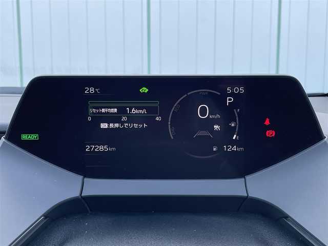 トヨタ プリウス U 山梨県 2023(令5)年 2.7万km ダークブルー 純正ディスプレイオーディオ/Bluetooth接続/フルセグTV/全方位カメラ/ETC/前後ドライブレコーダー/衝突被害軽減システム/レーンキープアシスト/レーダークルーズコントロール/スペアキー1本/保証書