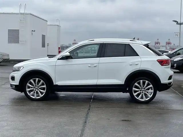 フォルクスワーゲン Ｔ－ロック TDI スポーツ 東京都 2021(令3)年 3.8万km 白 純正ナビ/BTオーディオ/Apple Car Play/Andoroido Auto/Bカメラ/コンビレザーシート/シートヒーター/ACC/BSM/レーンアシスト/パークディスタンス/ETCユニット