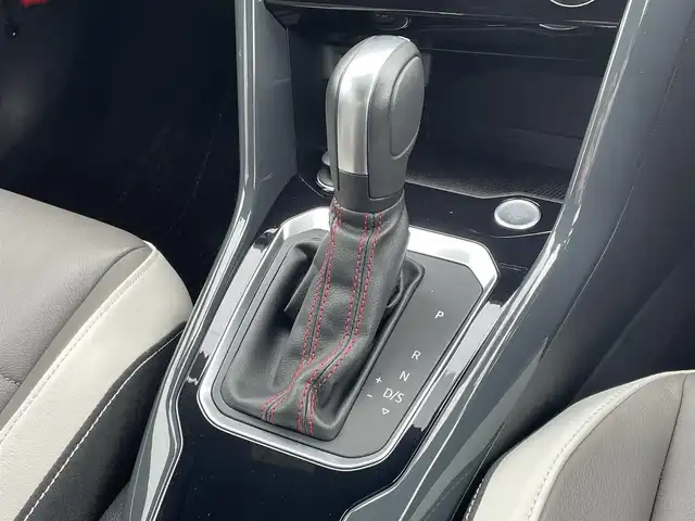 フォルクスワーゲン Ｔ－ロック TDI スポーツ 東京都 2021(令3)年 3.8万km 白 純正ナビ/BTオーディオ/Apple Car Play/Andoroido Auto/Bカメラ/コンビレザーシート/シートヒーター/ACC/BSM/レーンアシスト/パークディスタンス/ETCユニット