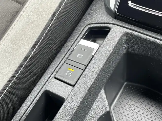 フォルクスワーゲン Ｔ－ロック TDI スポーツ 東京都 2021(令3)年 3.8万km 白 純正ナビ/BTオーディオ/Apple Car Play/Andoroido Auto/Bカメラ/コンビレザーシート/シートヒーター/ACC/BSM/レーンアシスト/パークディスタンス/ETCユニット