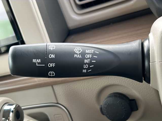 スズキ ラパン X 愛知県 2016(平28)年 6.7万km フレンチミントパールメタリック /ワンオーナー//社外ナビ/フルセグTV//Bluetooth//DVD/CD//プッシュスタート//運転席シートヒーター//レーダーブレーキサポート//ESP//アイドリングストップ//誤発進抑制機能//HIDオートライト//電動格納ウィンカーミラー//純正フロアマット//純正ドアバイザー//純正14インチアルミ//新車保証書/取扱説明書/・登録時６６７５１ｋｍ/・車検R9年７月２４日まで