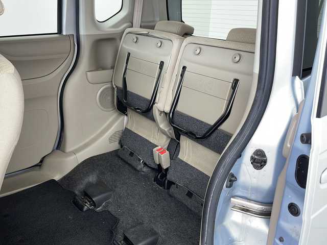 ホンダ Ｎ ＢＯＸ G 兵庫県 2012(平24)年 4.6万km クールミストメタリック ・純正ナビ（VXM-128VS）/・運転席用i-SRSエアバッグシステム〈連続容量変化タイプ〉/・助手席用SRSエアバッグシステム/・VSA（ABS＋TCS＋横すべり抑制）/・EBD（電子制御制動力配分システム）付ABS/・ヒルスタートアシスト機能/・アイドリングストップシステム/・ECONモード/・Hondaスマートキーシステム/・電動格納式リモコンカラードドアミラー/・UVカット機能付ガラス（フロントウインドウ/フロントコーナー/フロントドア）/・高熱線吸収/UVカット機能付プライバシーガラス（リアドア/リアクォーター/テールゲート）/・リアコンビネーションランプ（LEDストップランプ＆LEDテールランプ）/・フルホイールキャップ/・バックカメラ　/・ワンセグテレビ　/・両側スライドドア　/・ＥＴＣ　/・純正フロアマット　/・ステアリングリモコン