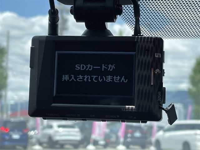 トヨタ プリウス U 山梨県 2023(令5)年 1.4万km エモーショナルレッドⅡ 純正ディスプレイオーディオ/Bluetooth接続/全方位カメラ/ETC2.0/前後ドライブレコーダー/レーダークルーズコントロール/衝突被害軽減システム/レーンキープアシスト/オートマチックハイビーム/スペアキー1本/保証書