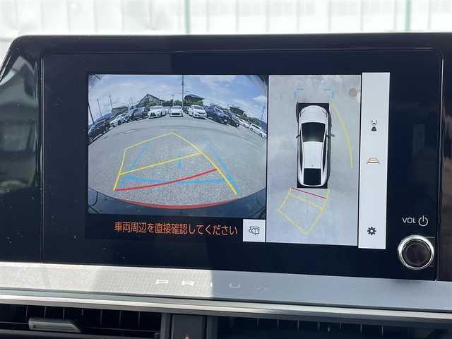 トヨタ プリウス U 山梨県 2023(令5)年 1.4万km エモーショナルレッドⅡ 純正ディスプレイオーディオ/Bluetooth接続/全方位カメラ/ETC2.0/前後ドライブレコーダー/レーダークルーズコントロール/衝突被害軽減システム/レーンキープアシスト/オートマチックハイビーム/スペアキー1本/保証書