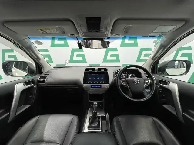 トヨタ ランドクルーザー プラド TX Lパッケージ 鹿児島県 2020(令2)年 4.9万km ホワイトパールクリスタルシャイン 禁煙車/純正ナビ/(フルセグTV/Bluetooth/DVD/CD)/サンルーフ/バックカメラ/Toyota Safety Sense/　・プリクラッシュセーフティ/　・レーンディパーチャーアラート/　・オートマチックハイビーム/　・レーダークルーズコントロール（ブレーキ制御付）/レザーシート/前席シートヒーター/シートベンチレーション/前席パワーシート/ドライブレコーダー/ETC/純正アルミホイール/純正フロアマット/LEDヘッドライト