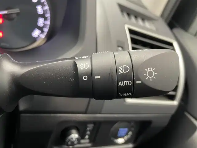 トヨタ ランドクルーザー プラド TX Lパッケージ 鹿児島県 2020(令2)年 4.9万km ホワイトパールクリスタルシャイン 禁煙車/純正ナビ/(フルセグTV/Bluetooth/DVD/CD)/サンルーフ/バックカメラ/Toyota Safety Sense/　・プリクラッシュセーフティ/　・レーンディパーチャーアラート/　・オートマチックハイビーム/　・レーダークルーズコントロール（ブレーキ制御付）/レザーシート/前席シートヒーター/シートベンチレーション/前席パワーシート/ドライブレコーダー/ETC/純正アルミホイール/純正フロアマット/LEDヘッドライト