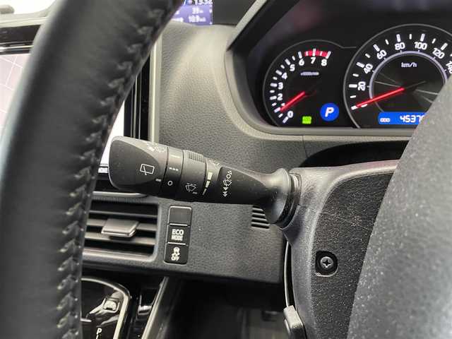 トヨタ ヴォクシー ZS 煌Ⅲ 鹿児島県 2021(令3)年 4.6万km ホワイトパールクリスタルシャイン ワンオーナー/禁煙車/トヨタセーフティ/コーナーセンサー/前後ドラレコ/バックカメラ/純正ナビ/オートライト/オートマチックハイビーム/ETC2.0/両側パワスラ/フリップダウンモニター/クルコン/LEDヘッドライト/プッシュスタート/革巻きステアリング/電格ミラー/スマートキー/スペアキー
