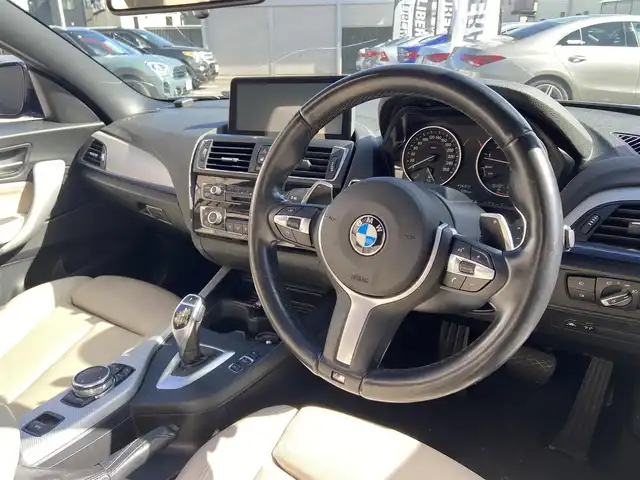 ＢＭＷ ２２０ｉ カブリオレ Mスポーツ 栃木県 2015(平27)年 6万km 青Ｍ クルコン /白革/純正ナビ/バックカメラ/パワーシート/コーナーセンサー/アイドリングストップ/プッシュスタート/純正18インチAW