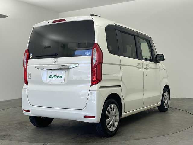 ホンダ Ｎ ＢＯＸ G L ホンダセンシング 兵庫県 2018(平30)年 2.4万km プレミアムホワイトパールⅡ ・Honda SENSING/・衝突軽減ブレーキ/・誤発進抑制機能/・後方誤発進抑制機能/・歩行者事故低減ステアリング/・路外逸脱抑制機能/・アダプティブ・クルーズ・コントロール/・車線維持支援システム/・オートハイビーム/・先行車発進お知らせ機能/・標識認識機能/・社外ナビ＆フルセグ＆BT＆CD/・バックカメラ/・左側パワースライドドア/・360°スーパーUV・IRカットパッケージ/・スマートキー/・プッシュスタート/・LEDヘッドライト/・オートライト/・フロアマット/・ビルトインETC/・ステアリングスイッチ