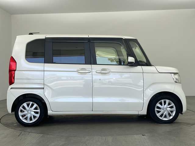 ホンダ Ｎ ＢＯＸ G L ホンダセンシング 兵庫県 2018(平30)年 2.4万km プレミアムホワイトパールⅡ ・Honda SENSING/・衝突軽減ブレーキ/・誤発進抑制機能/・後方誤発進抑制機能/・歩行者事故低減ステアリング/・路外逸脱抑制機能/・アダプティブ・クルーズ・コントロール/・車線維持支援システム/・オートハイビーム/・先行車発進お知らせ機能/・標識認識機能/・社外ナビ＆フルセグ＆BT＆CD/・バックカメラ/・左側パワースライドドア/・360°スーパーUV・IRカットパッケージ/・スマートキー/・プッシュスタート/・LEDヘッドライト/・オートライト/・フロアマット/・ビルトインETC/・ステアリングスイッチ