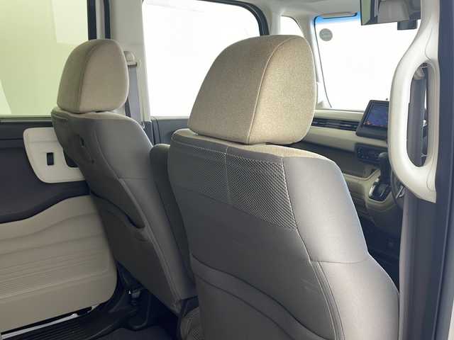 ホンダ Ｎ ＢＯＸ G L ホンダセンシング 兵庫県 2018(平30)年 2.4万km プレミアムホワイトパールⅡ ・Honda SENSING/・衝突軽減ブレーキ/・誤発進抑制機能/・後方誤発進抑制機能/・歩行者事故低減ステアリング/・路外逸脱抑制機能/・アダプティブ・クルーズ・コントロール/・車線維持支援システム/・オートハイビーム/・先行車発進お知らせ機能/・標識認識機能/・社外ナビ＆フルセグ＆BT＆CD/・バックカメラ/・左側パワースライドドア/・360°スーパーUV・IRカットパッケージ/・スマートキー/・プッシュスタート/・LEDヘッドライト/・オートライト/・フロアマット/・ビルトインETC/・ステアリングスイッチ