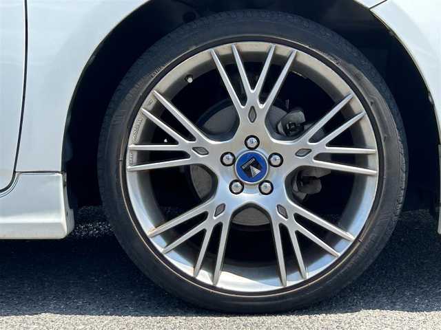 トヨタ プリウス S 広島県 2014(平26)年 9.1万km ホワイトパールクリスタルシャイン 純正SDナビ/地デジTV/【NSZA-X64T】/・純正CD/DVD/Bluetooth/SD/バックカメラ/モデリスタエアロ/モデリスタ18インチアルミ/キセノンライト/スマートキー/革巻きステアリング/電動格納ウィンカーミラー/トノカバー/ETC/スペアキー（スマートキー）/純正フロアマット/保証書/取扱説明書/ナビ取扱説明書