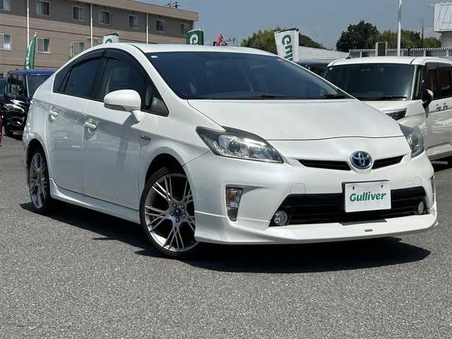 トヨタ プリウス S 広島県 2014(平26)年 9.1万km ホワイトパールクリスタルシャイン 純正SDナビ/地デジTV/【NSZA-X64T】/・純正CD/DVD/Bluetooth/SD/バックカメラ/モデリスタエアロ/モデリスタ18インチアルミ/キセノンライト/スマートキー/革巻きステアリング/電動格納ウィンカーミラー/トノカバー/ETC/スペアキー（スマートキー）/純正フロアマット/保証書/取扱説明書/ナビ取扱説明書
