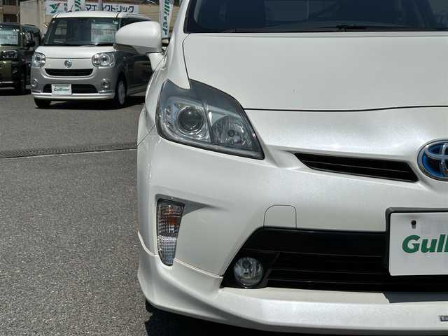 トヨタ プリウス S 広島県 2014(平26)年 9.1万km ホワイトパールクリスタルシャイン 純正SDナビ/地デジTV/【NSZA-X64T】/・純正CD/DVD/Bluetooth/SD/バックカメラ/モデリスタエアロ/モデリスタ18インチアルミ/キセノンライト/スマートキー/革巻きステアリング/電動格納ウィンカーミラー/トノカバー/ETC/スペアキー（スマートキー）/純正フロアマット/保証書/取扱説明書/ナビ取扱説明書