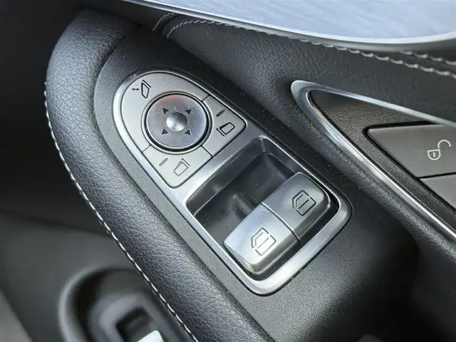 メルセデス・ベンツ Ｃ１８０ クーペ スポーツ 静岡県 2016(平28)年 4.7万km ポーラホワイト レザーシート/BSM/COMANDシステム/(CD/DVD/BT/フルセグ)/衝突被害軽減システム/バックカメラ/ACC/LKA/パーキングアシスト/キーレスゴー/ETC/ドライブレコーダー/純正フロアマット/純正18インチアルミホイール