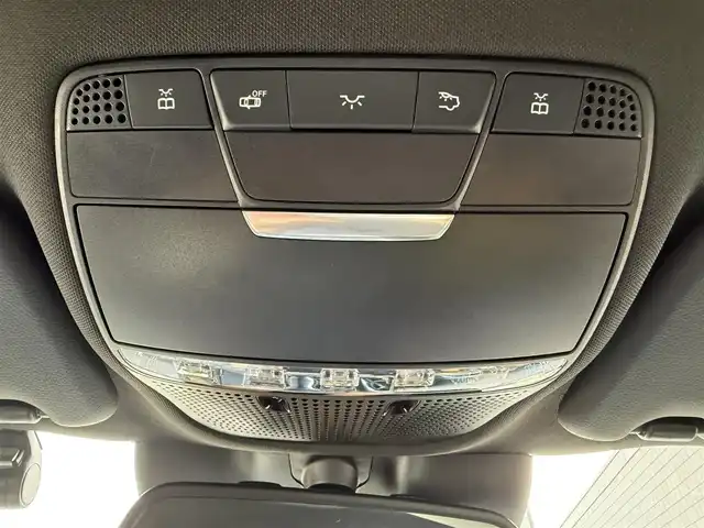 メルセデス・ベンツ Ｃ１８０ クーペ スポーツ 静岡県 2016(平28)年 4.7万km ポーラホワイト レザーシート/BSM/COMANDシステム/(CD/DVD/BT/フルセグ)/衝突被害軽減システム/バックカメラ/ACC/LKA/パーキングアシスト/キーレスゴー/ETC/ドライブレコーダー/純正フロアマット/純正18インチアルミホイール