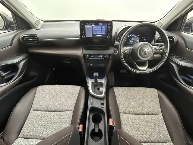 トヨタ ヤリスクロス Z 岡山県 2020(令2)年 3.8万km センシュアルレッドマイカ 純正8インチディスプレイオーディオ/Bluetooth/USB/AppleCarPlay/バックカメラ/ハーフレザーシート /シートヒーター /セーフティセンス /・プリクラッシュセーフティ/・レーンキープアシスト/・オートハイビーム /レーダークルーズコントロール/パワーシート /社外ドライブレコーダー/純正フロアマット/レベライザー/LEDライト/オートライト /プッシュスタート /スマートキー