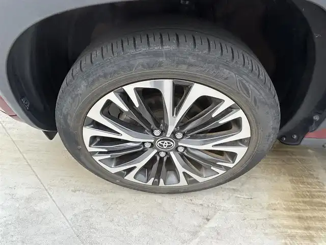 トヨタ ヤリスクロス Z 岡山県 2020(令2)年 3.8万km センシュアルレッドマイカ 純正8インチディスプレイオーディオ/Bluetooth/USB/AppleCarPlay/バックカメラ/ハーフレザーシート /シートヒーター /セーフティセンス /・プリクラッシュセーフティ/・レーンキープアシスト/・オートハイビーム /レーダークルーズコントロール/パワーシート /社外ドライブレコーダー/純正フロアマット/レベライザー/LEDライト/オートライト /プッシュスタート /スマートキー