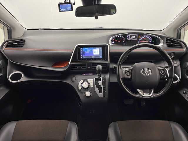 トヨタ シエンタ G クエロ 宮崎県 2019(令1)年 3.5万km ホワイトパールクリスタルシャイン 禁煙車/ワンオーナー/トヨタセーフティセンス/社外SDナビTV/(フルセグTV/CD/DVD/Bluetooth)/社外リアフリップダウンモニター/社外バックカメラ/社外前後ドライブレコーダー/純正LEDオートライト/純正LEDフォグランプ/純正フロアマット/コーナーセンサー/両側電動スライドドア/オートマチックハイビーム/ステアリングスイッチ/ハーフレザーシート/ETC/スマートキー/プッシュエンジンスタート