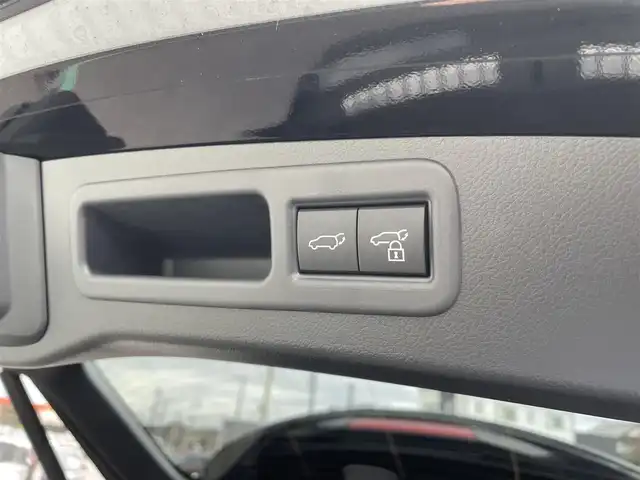 レクサス ＲＸ 350 Fスポーツ 富山県 2024(令6)年 0.9万km グラファイトブラックガラスフレーク パノラミックビューモニター／赤レザーシート／メーカーナビ／フルセグＴＶ／Ｂｌｕｅｔｏｏｔｈ／レーダークルコン／ブラインドスポットモニター／パワーバックドア／全席シートヒータ／全席エアシート／