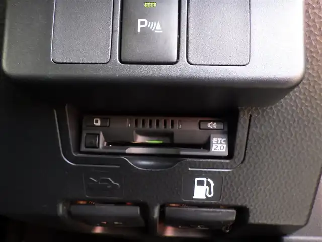 トヨタ ルーミー カスタムG－T 千葉県 2020(令2)年 3.8万km ブラックマイカメタリック スマートアシストIII/レーダークルーズコントロール/エコアイドル/両側パワースライドドア/純正SDナビ/地デジTV/【DVD/CD再生機能　Bluetooth接続】/パノラマモニター/ドライブレコーダー（前後撮影）/前席シートヒーター/革巻きステアリング/ステアリングスイッチ/ETC（2.0）/LEDヘッドライト/フォグライト/ウインカーミラー/コーナーセンサー/純正15インチアルミホイル/キーフリーシステム