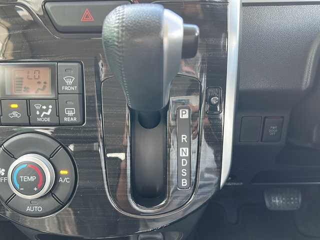 ダイハツ タント カスタム RS トップED SA 茨城県 2015(平27)年 6.1万km ナイトシャドーパープルクリスタルM スマートアシスト/Panasonicメモリナビ/BT/CD/DVD/ipod/MD/バックカメラ/両側パワースライドドア/LEDヘッドライト/オートライト/ハーフレザーシート/純正15インチアルミホイール/純正フロアマット/スマートキー/ETC/横滑り防止装置/レーンキープアシスト/盗難防止装置/衝突被害軽減システム/禁煙車